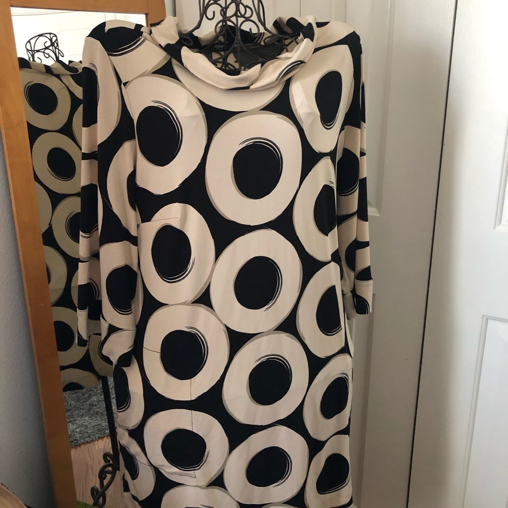 🌿Alfani dress with pockets , long sleeve used🌿